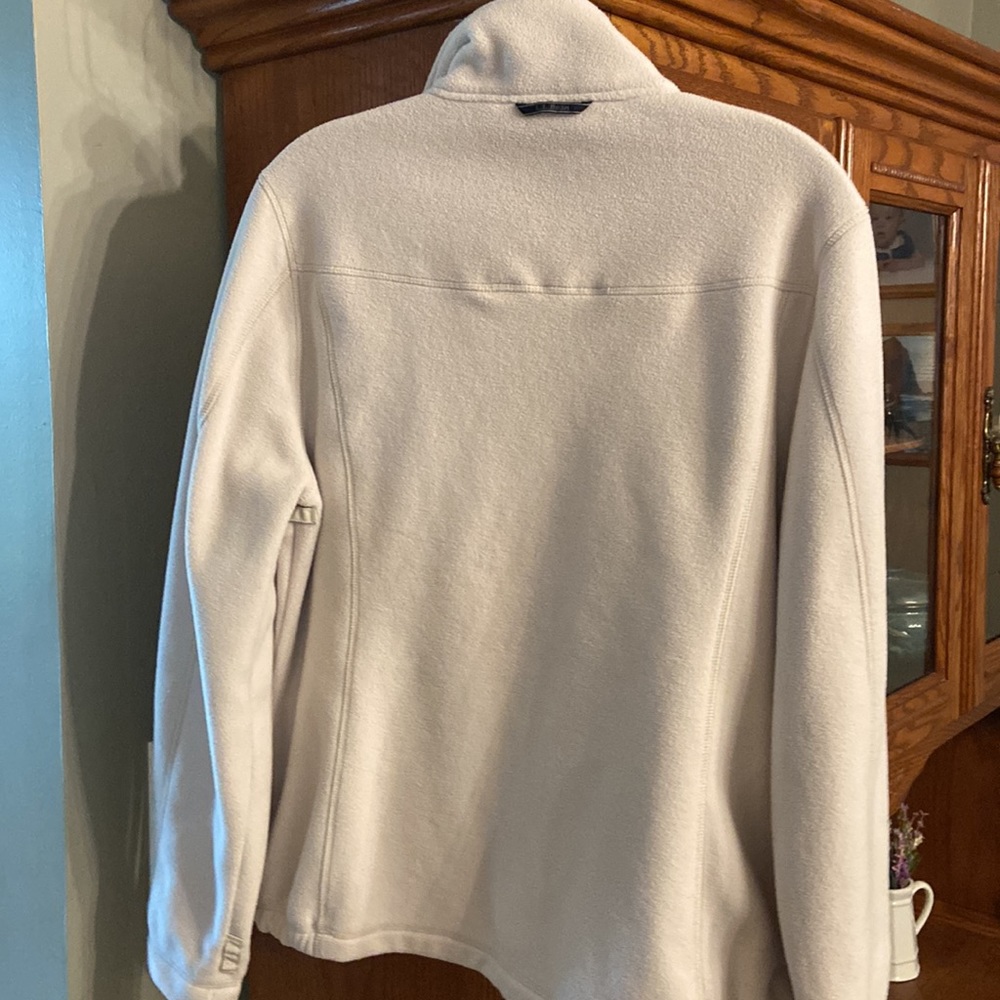 Womens size medium LL Bean fleece jacket - Picture 4 of 10